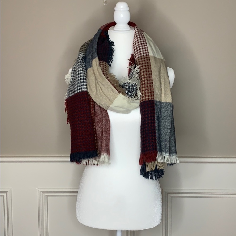 Soft Plaid Chunky Scarf